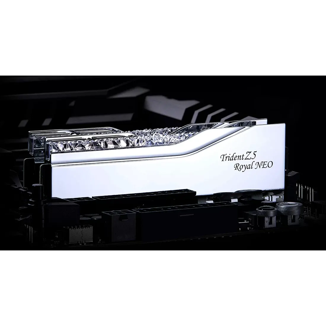 Arbeitsspeicher 32GB DDR5 6000MHz G.Skill Trident Z5 Royal Neo RGB (F5-6000J2836G16GX2-TR5NS) (2x16GB KIT) - Foto 4
