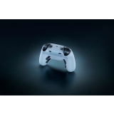 Gamepad Razer Wolverine V3 Pro Xbox Series X White (RZ06-05200200-R3M1)